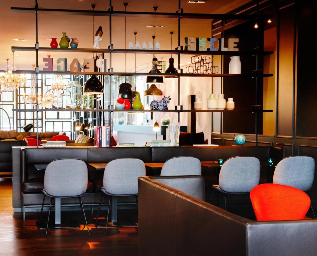Motel One Amsterdam Exterior photo