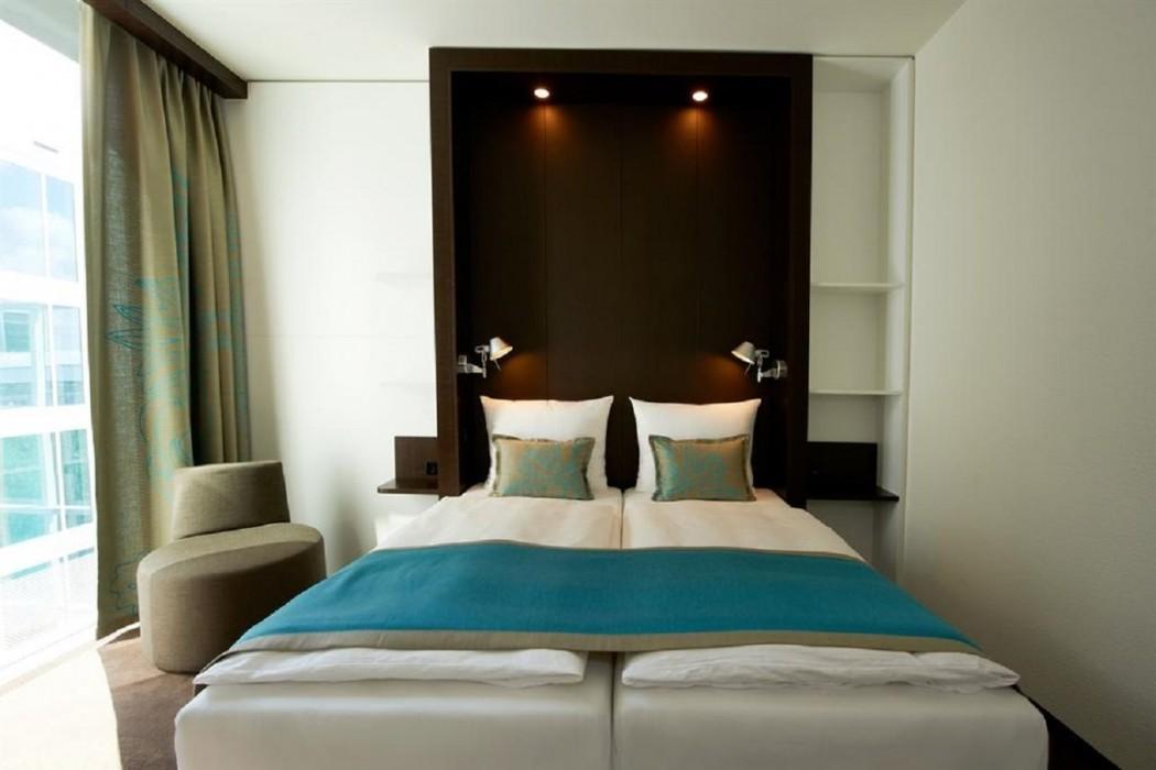 Motel One Amsterdam Exterior photo