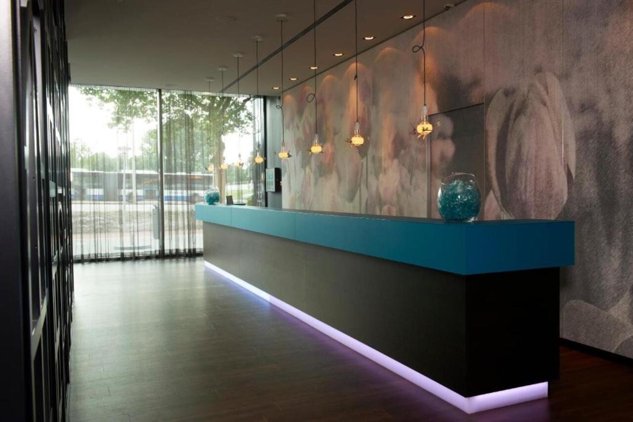 Motel One Amsterdam Exterior photo