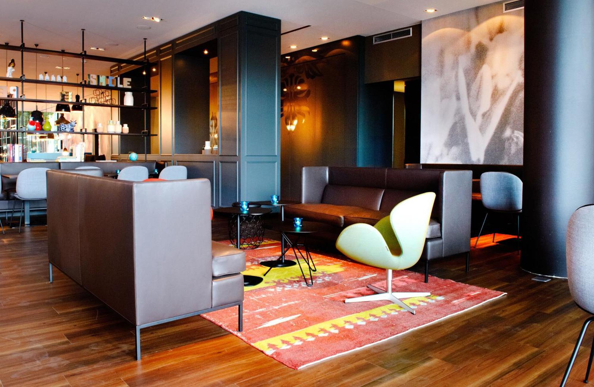 Motel One Amsterdam Exterior photo